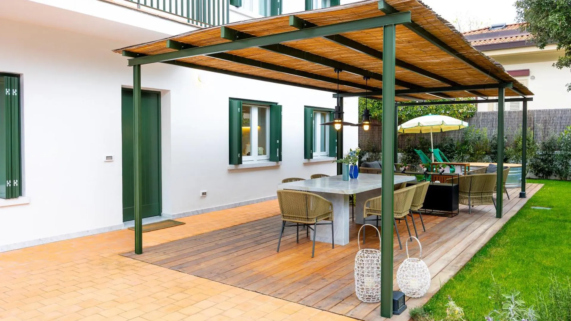 Lunavi Forte dei Marmi 0*,